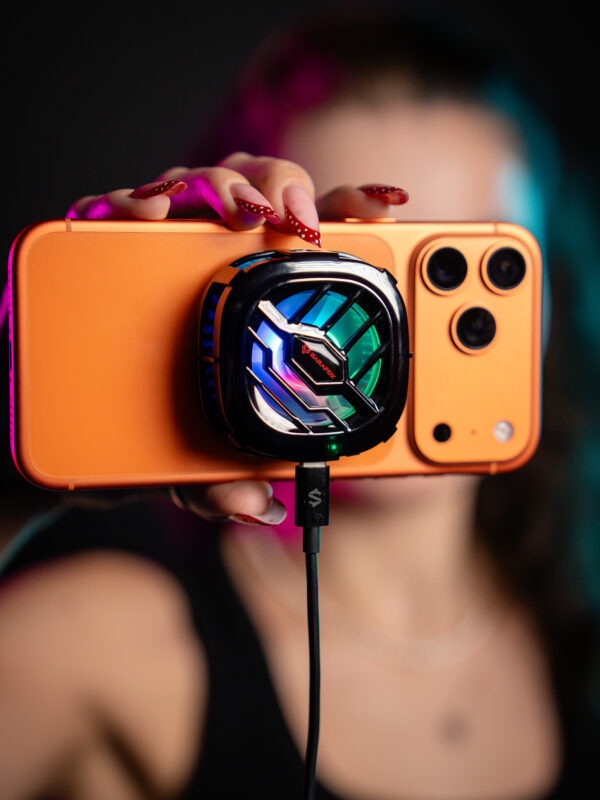 Cooler Sarafox Pro V3 - Incarcare Wireless 15W